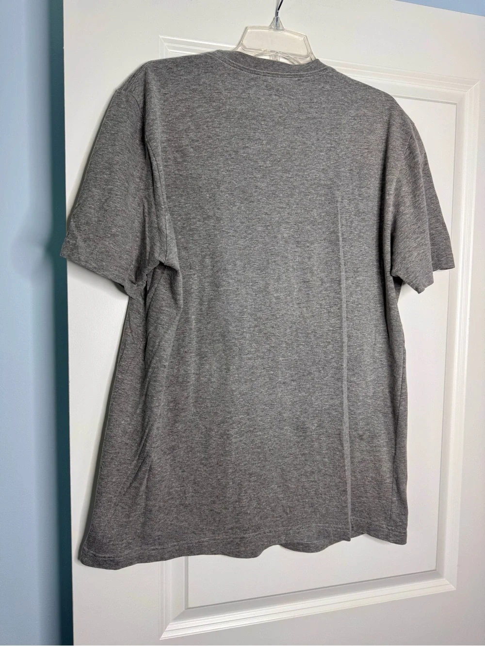 🍓6/$15🍓 Men’s Gray Nike Tshirt